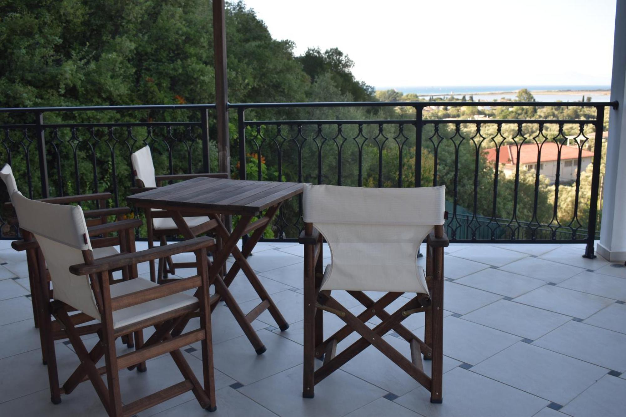 Ithaki Holidays Frínion
