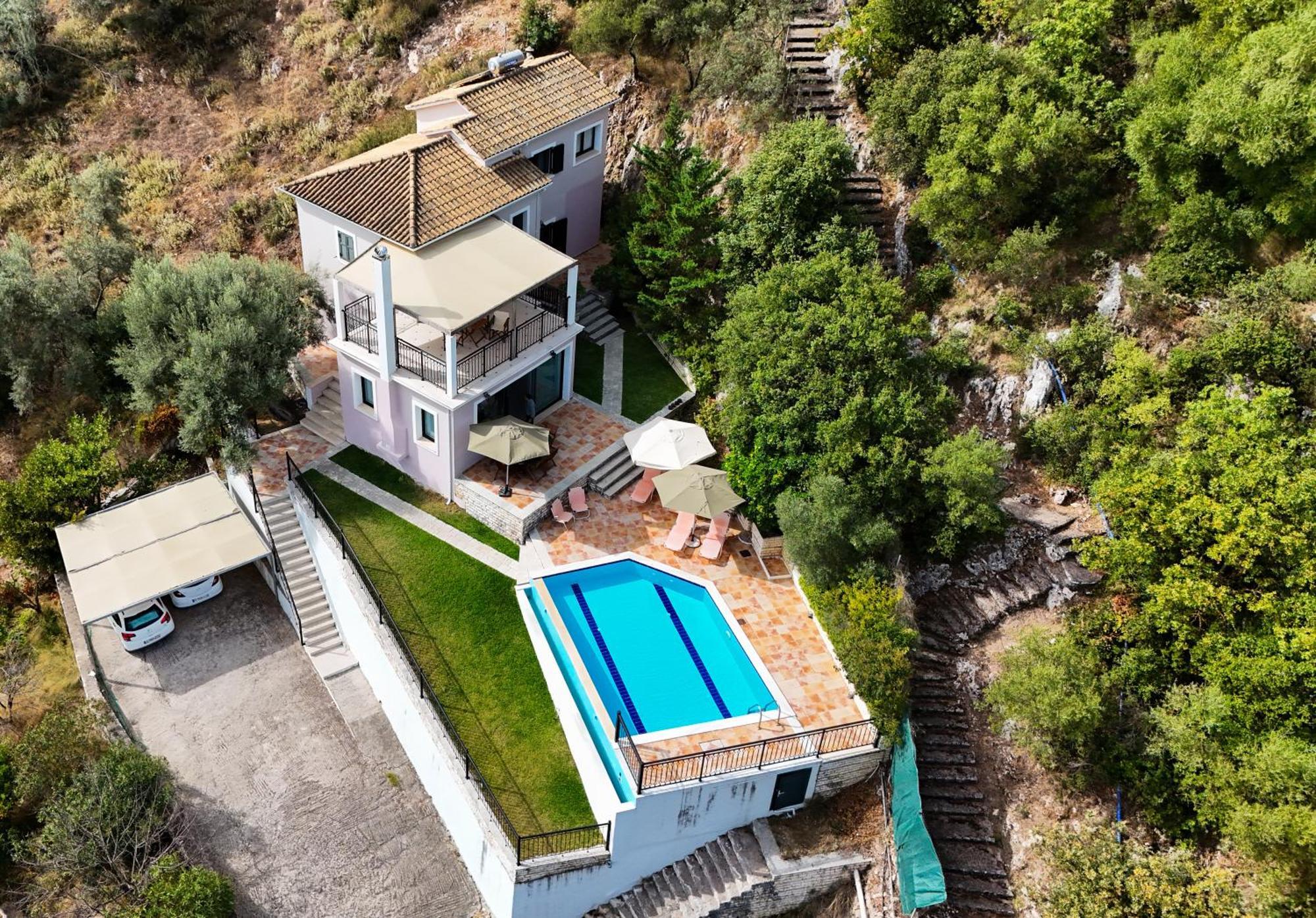 Ithaki Holidays Frínion